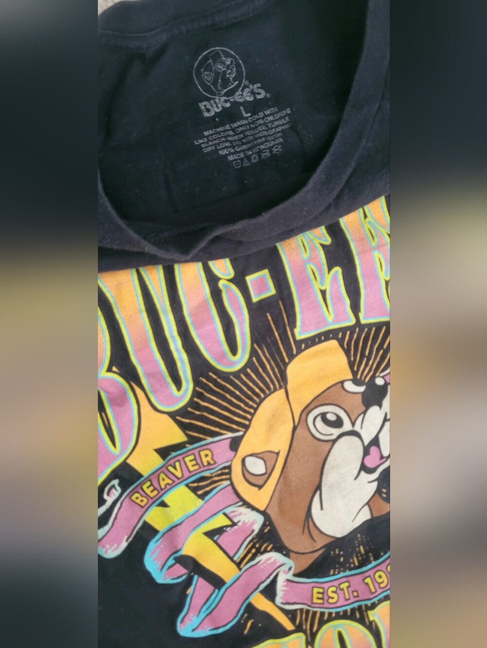 Buc-ee's T-shirt Size LARGE, 1982-2022 BEAVER BELIEVER TOUR - Picture 5 of 7